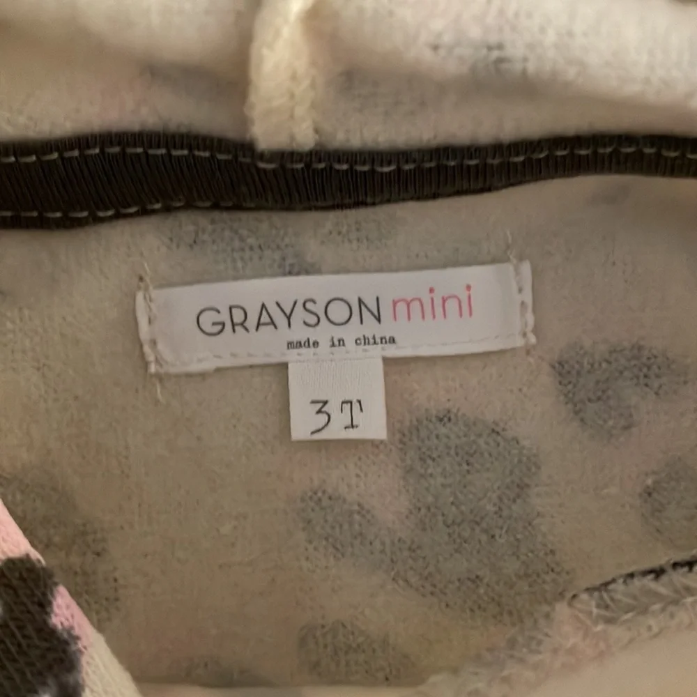 Cream leopard outfit- 127